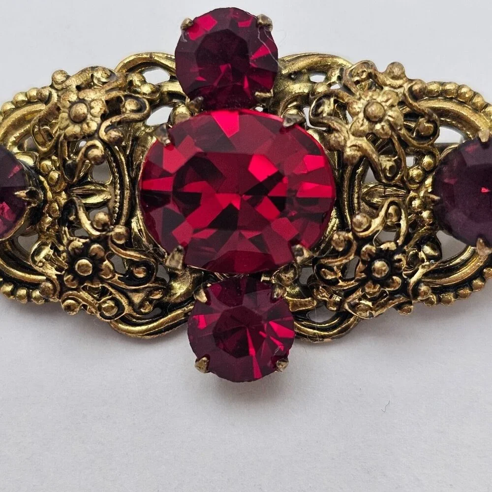 Vtg Red Rhinestone Filigree Brooch Victorian Revival Romance Old‎ Hollywood Glam